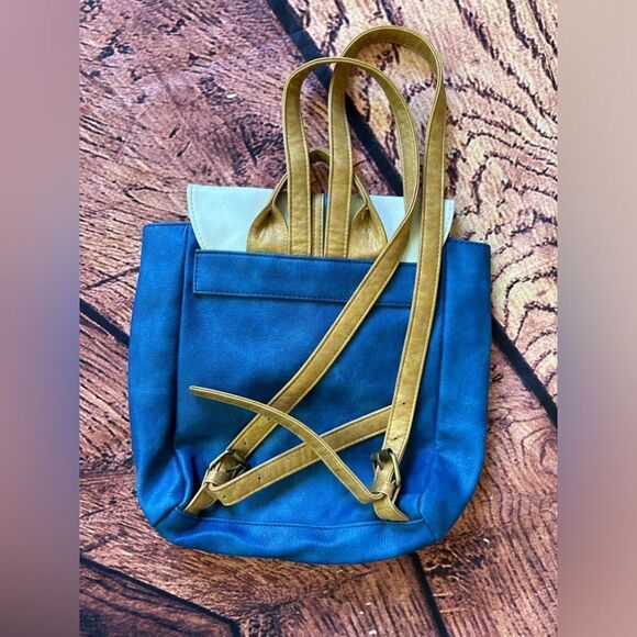 Riverdale High‎ School Varsity Football Backpack Mini Backpack - Picture 5 of 8